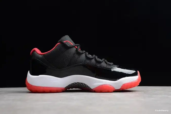 Kick Theory Low 11  Jordan Air 528895-012 mens Black 